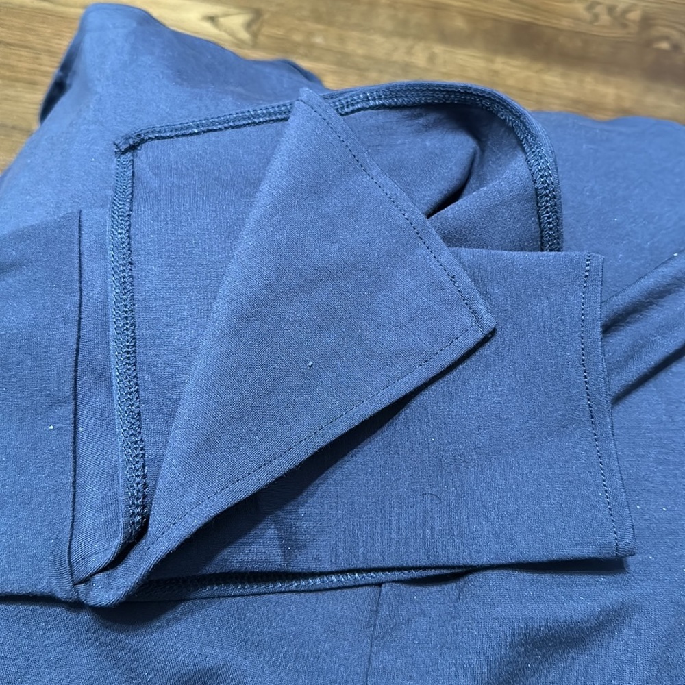 Martha Stewart Blue Ponte Top w/ Bracelet Bell Sleeves Size XS - Picture 7 of 7